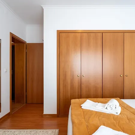Cozy Island Apartment Raal 1096 - Free Parking Lägenhet